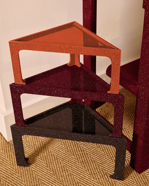 TRIANGULAR STACKING TABLES