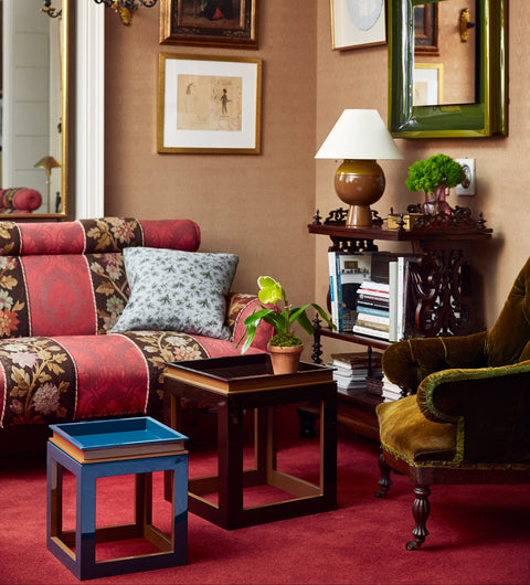 SMALL CUBE TRAY TABLE