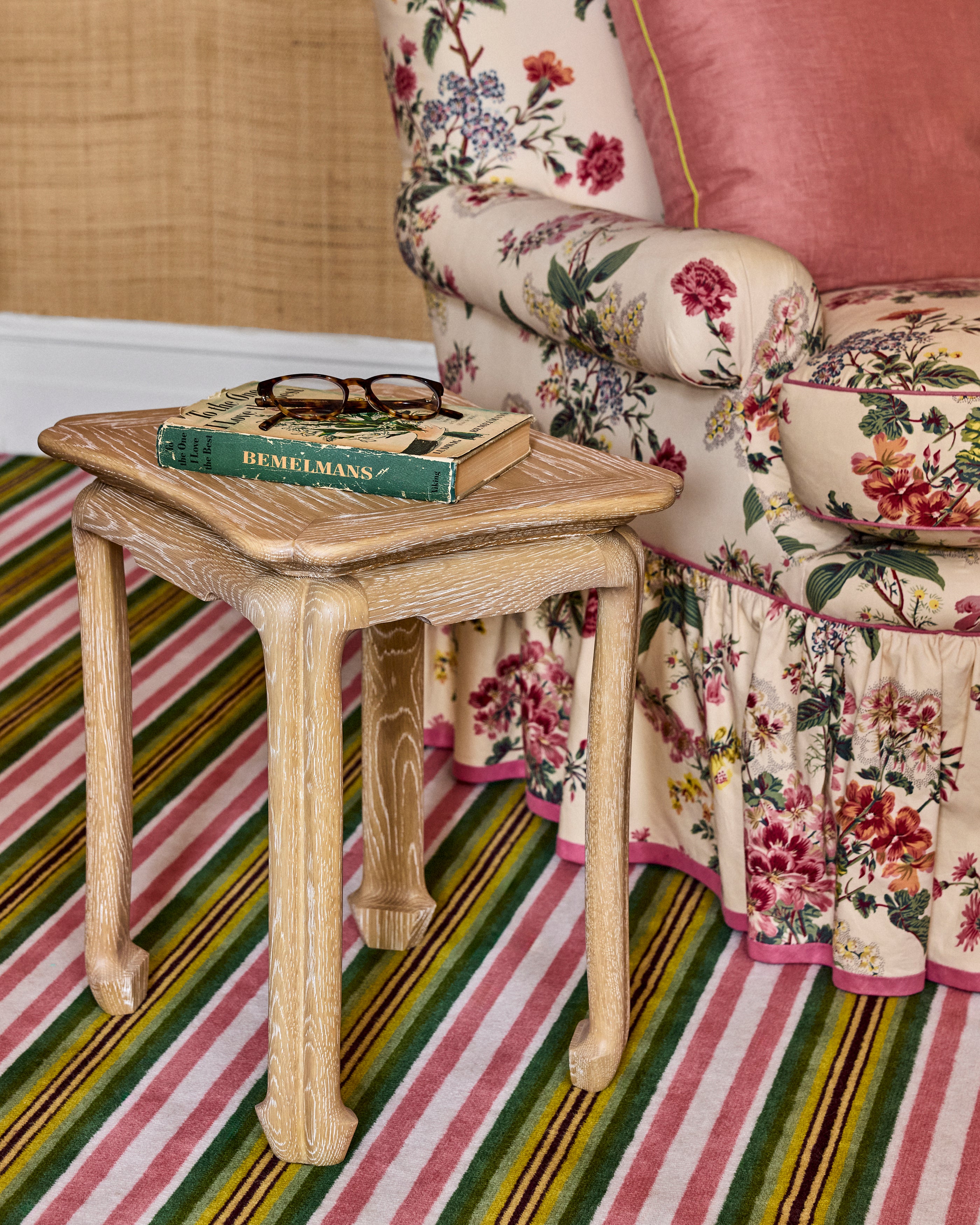 SMALL CHINOISERIE SIDE TABLE – The Lacquer Company US